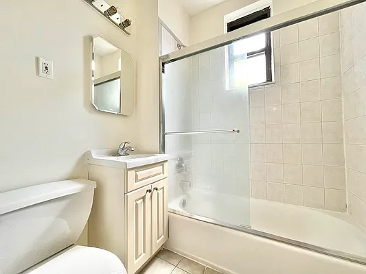 Rented by Century 21 Premier  | media 12