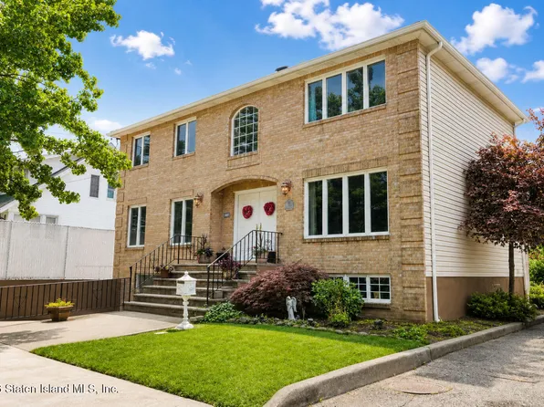 310 Clarke Ave, Staten Island, NY 10306