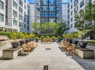 10th at Hoyt, Portland, OR 97209