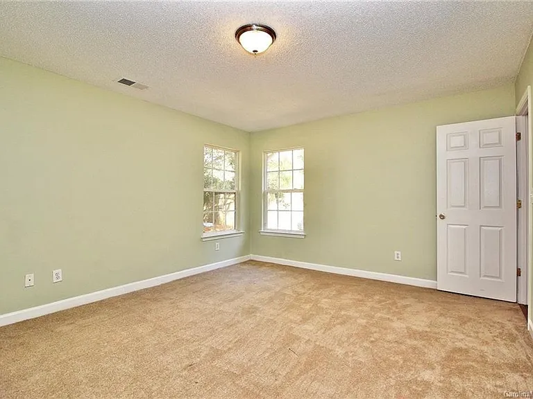 204 Tom Hunter Rd — Photo 25