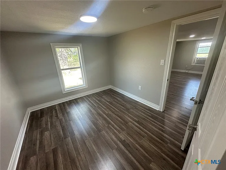 1515 Wright St — Photo 15