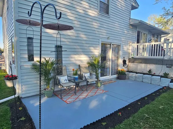 390 Carpenter Ln, Hatfield, PA 19440