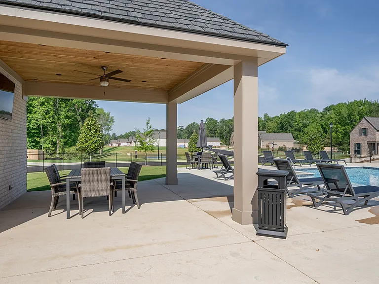 820 Stonebrook Ln — Photo 21
