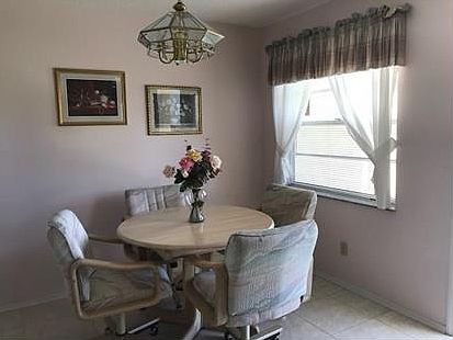 3rd image of 65 Woodland Dr