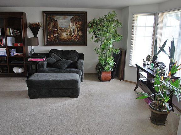 2nd image of 7911 Redonda Dr