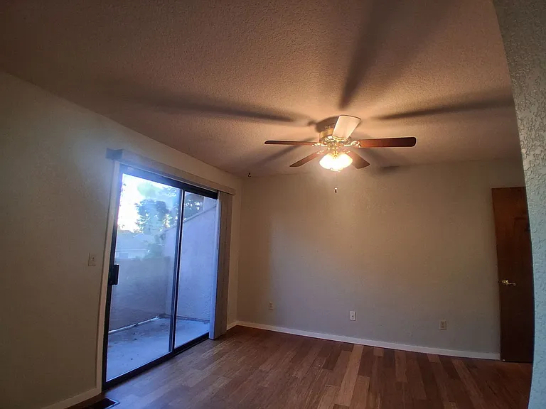 4045 Dale Rd #C — Photo 14