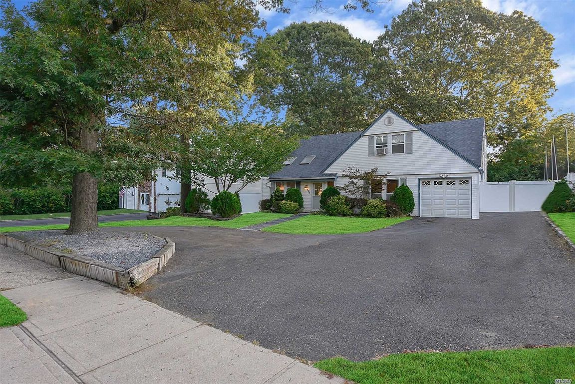 359 Gibbs Pond Rd, Nesconset, NY 11767 Zillow