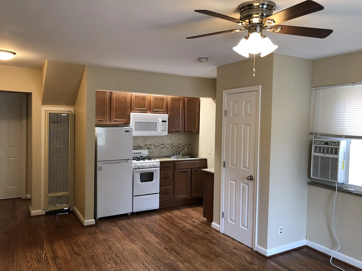 6082 Heis — Photo 3