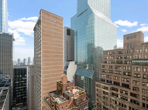 310 East 46th Street 18J image 20 of 21