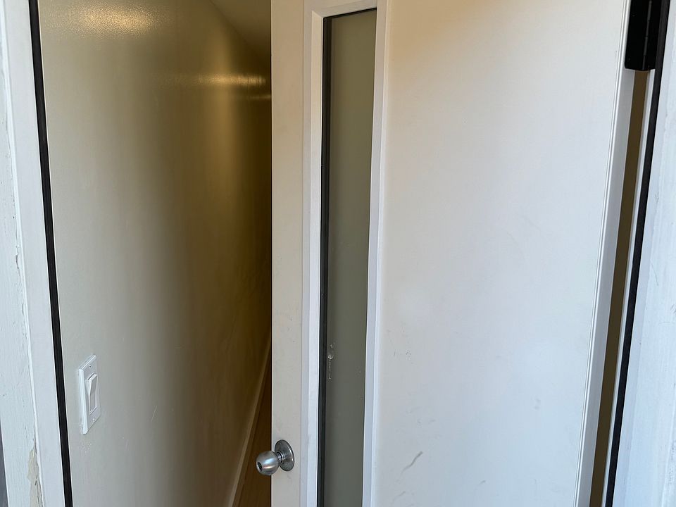 1st image of 235A Lincoln Way