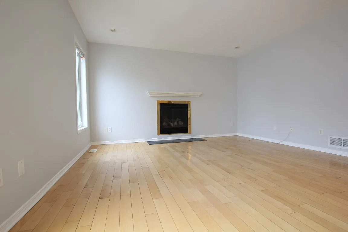 626 Beatrice Drive — Photo 3