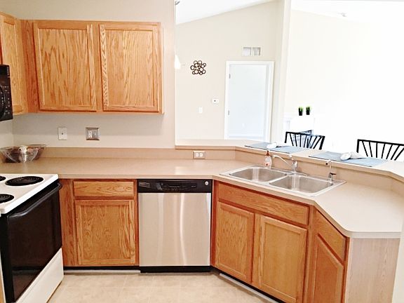 5th image of 13055 Hazelnut Dr