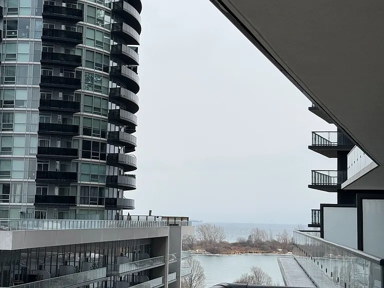 38 Annie Craig Dr #611 — Photo 6