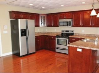 105 Ethan Ct, Vine Grove, KY 40175