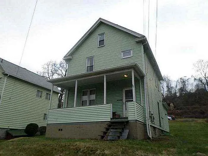 3 bed, 1720 sqft, $1,350 — Photo 1