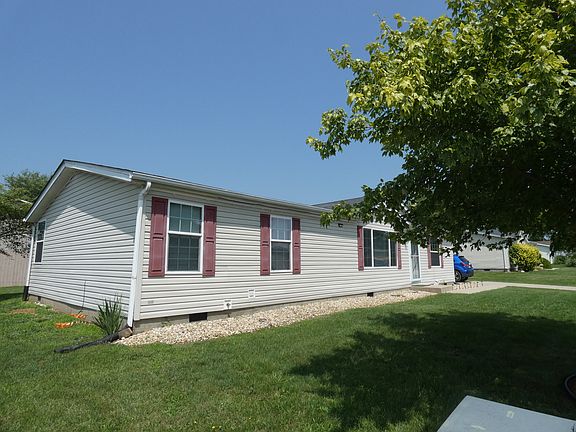 3rd image of 1080 Mockingbird Ln