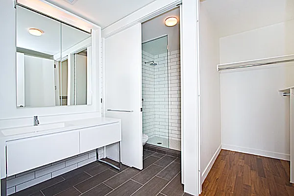 Rented by Prodigy International | media 10