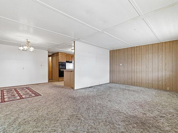 4th image of 305 Aileen Avenue