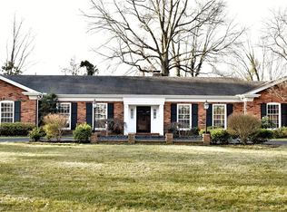 2 Portland Dr, Saint Louis, MO 63131