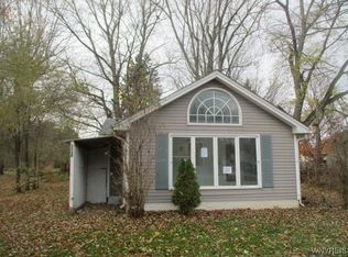 3338 Hartland Rd, Gasport, NY 14067