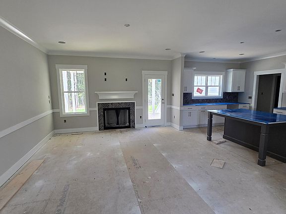 3rd image of 98 Freedom Ridge Dr