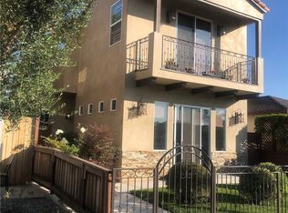 617 Hartford Ave, Huntington Beach, CA 92648