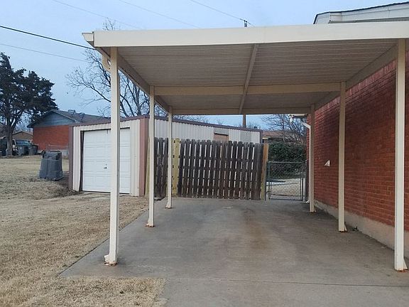 2nd image of 4319 NW Lincoln Ave
