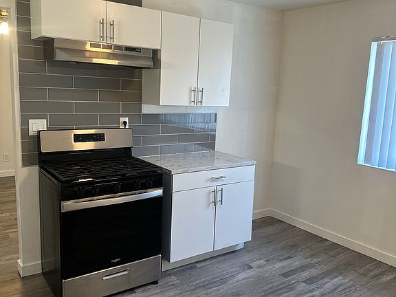 4th image of 1001 N Gay St #4