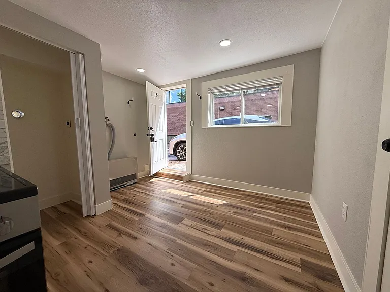 324 E Bijou St #6 — Photo 4