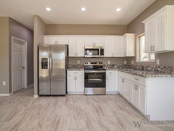 2nd image of 1349 W Hualpai Rd #2