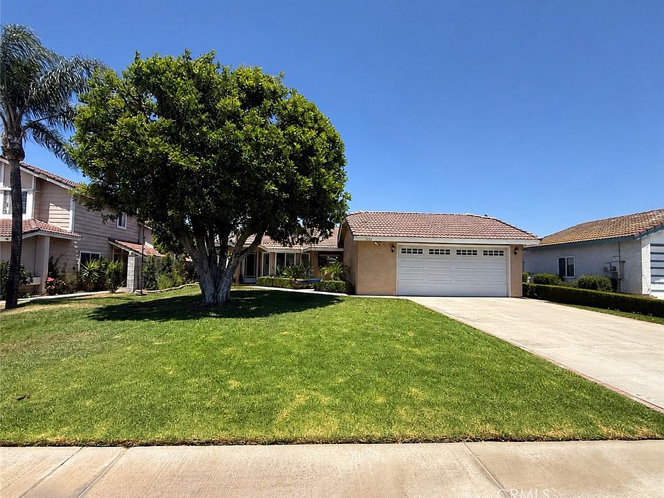 1st image of 3165 Weatherby Dr