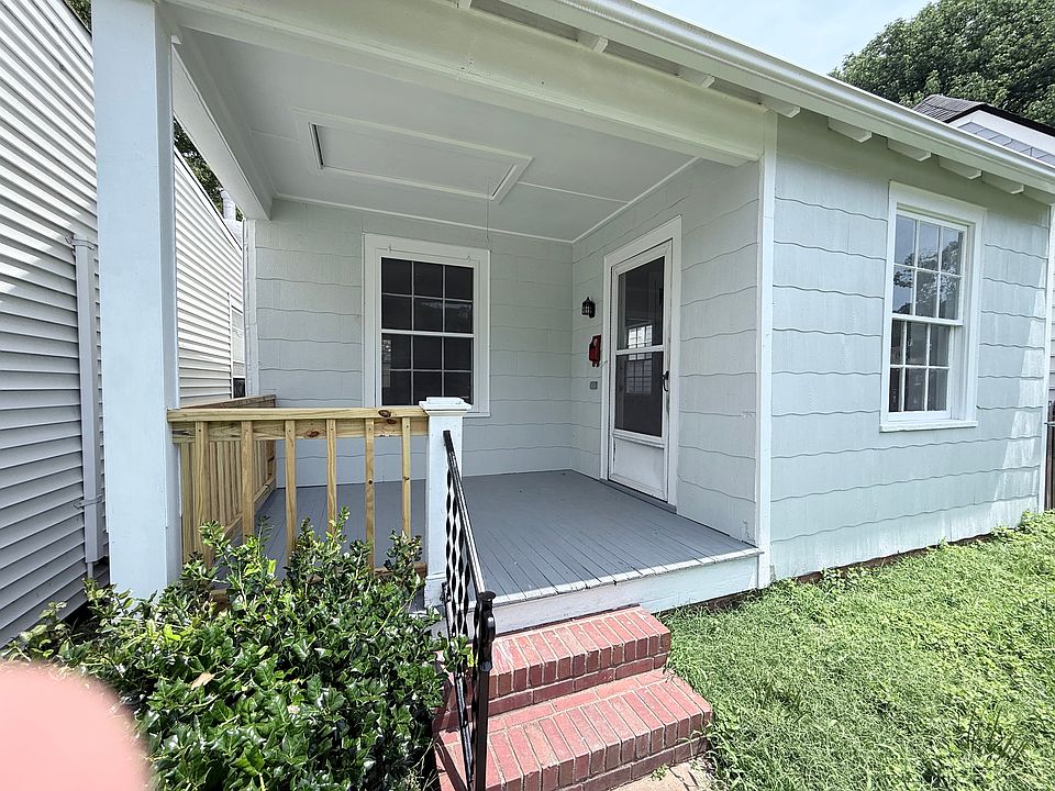1st image of 3434 Parkwood Ave