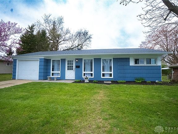 2nd image of 443 Pardee Pl