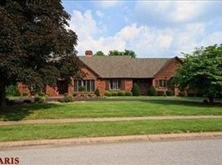 3727 Runnymede Dr, Saint Charles, MO 63301
