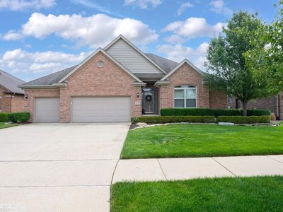 18508 Opal Dr, Macomb, MI, 48042