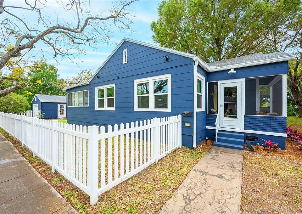 1st image of 1900 21ST AVENUE N