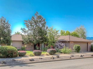 1279 La Loma Dr, Medford, OR 97504