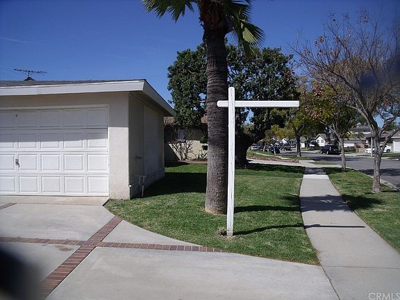 3rd image of 12534 Lemming St