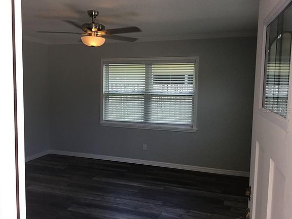 3rd image of 3720 Overlook Dr NE