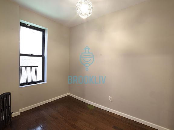 5th image of 879 Bergen St APT A5