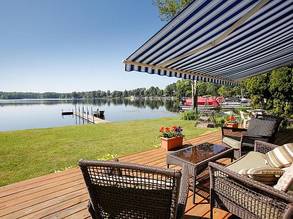 11007 pennock ln-101