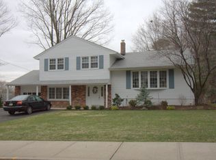 2 Hillcrest Ave, Montvale, NJ 07645