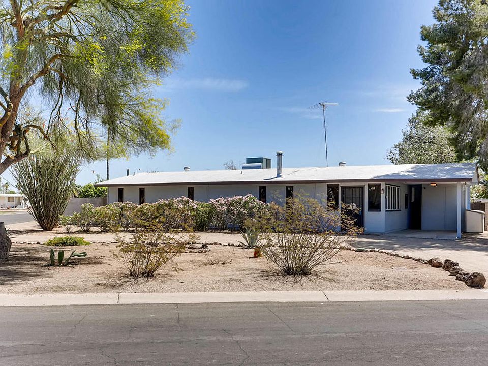 1st image of 3601 W Ross Ave