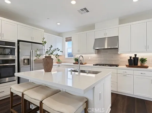 27456 Pistachio Way, Valencia, CA 91381