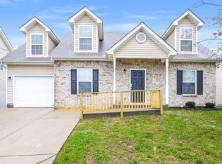224 Mary Joe Martin Dr, La Vergne, TN 37086