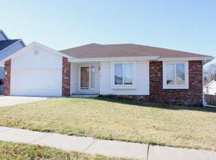 204 E Ferndale Dr, Council Bluffs, IA 51503