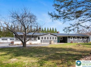 2492 Schlegel Rd, Bath, PA 18014