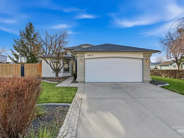 1817 E Meadowgrass St, Meridian, ID 83646