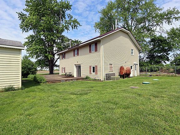 5th image of 985 N Ludlow Rd