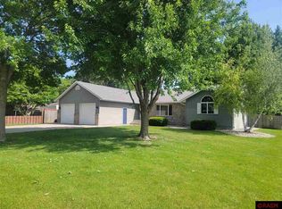 151 Goodyear Ave, Mankato, MN 56001